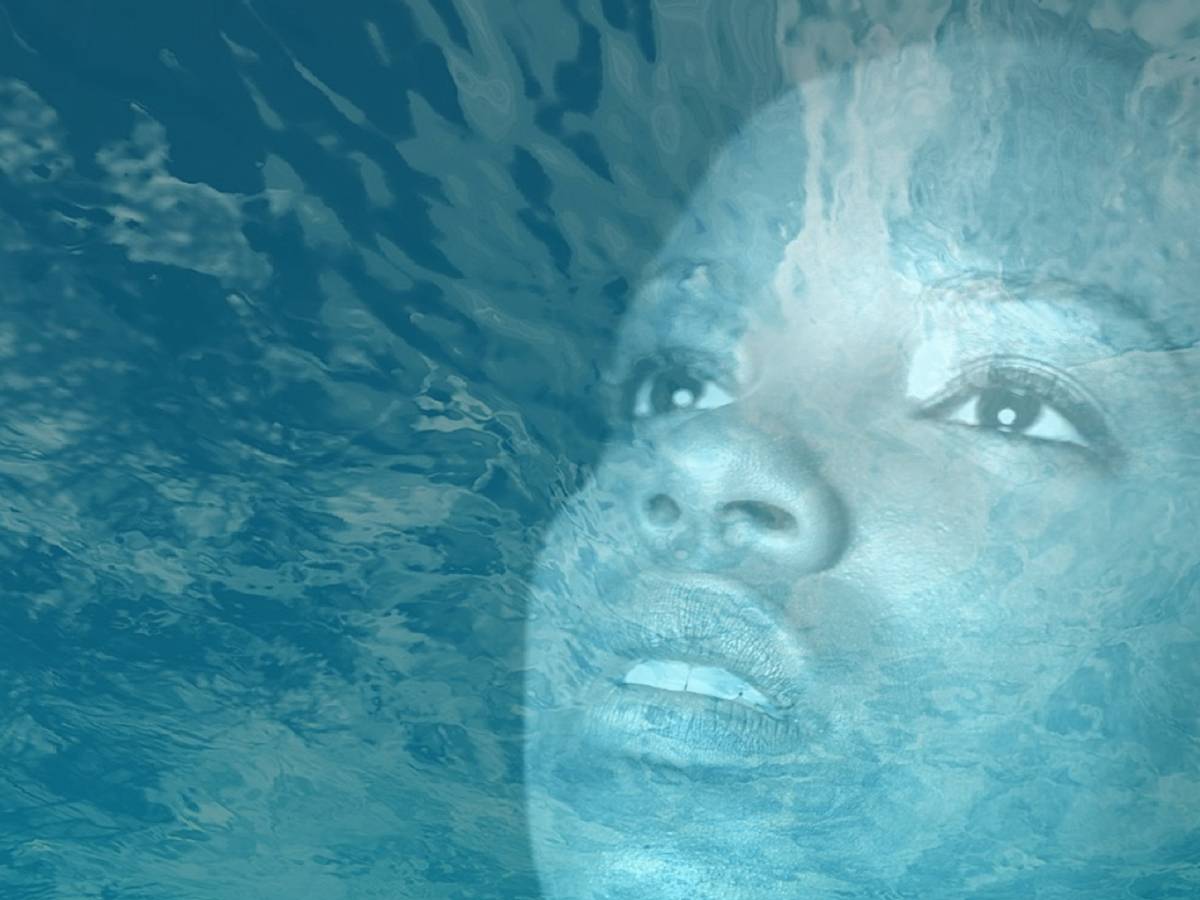 Tempo_Meio_Azul_Piscina_foto_Engin_Akyurt